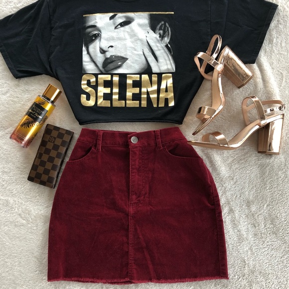 2/$30 Selena Black White Gold Crop Top - Picture 1 of 1